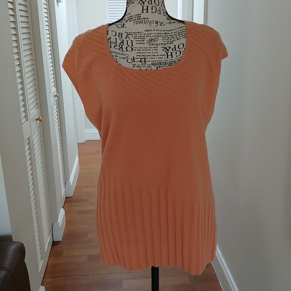 ST JOHN Ribbed Sleeveless Casual Cashmere Top